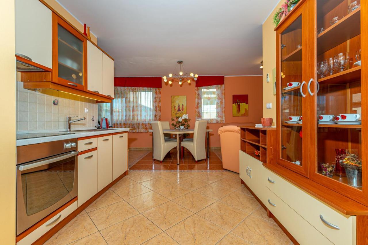 Apartman Rima Драмаль Экстерьер фото